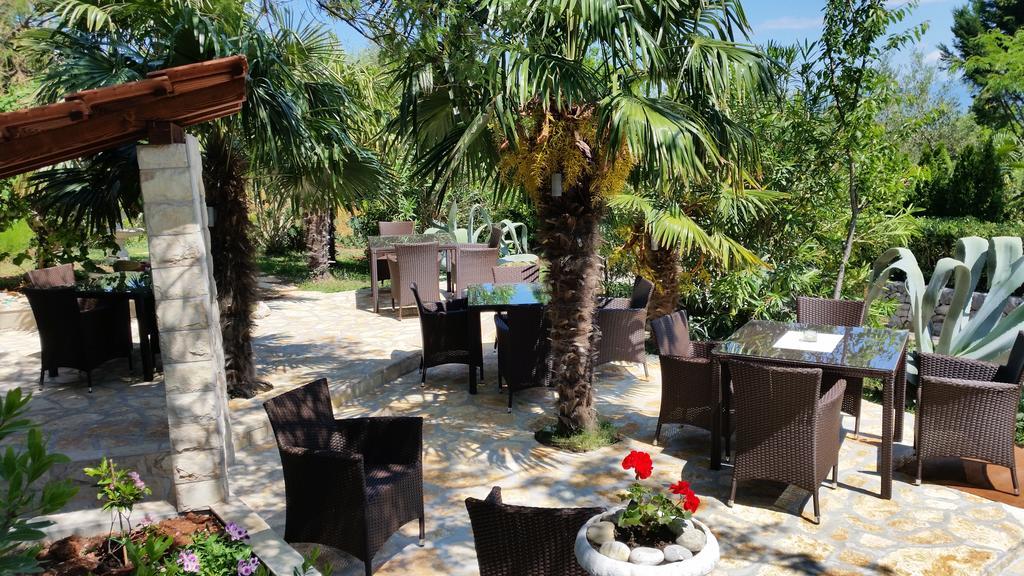 Guest House Villa Marlis Malinska Exteriér fotografie