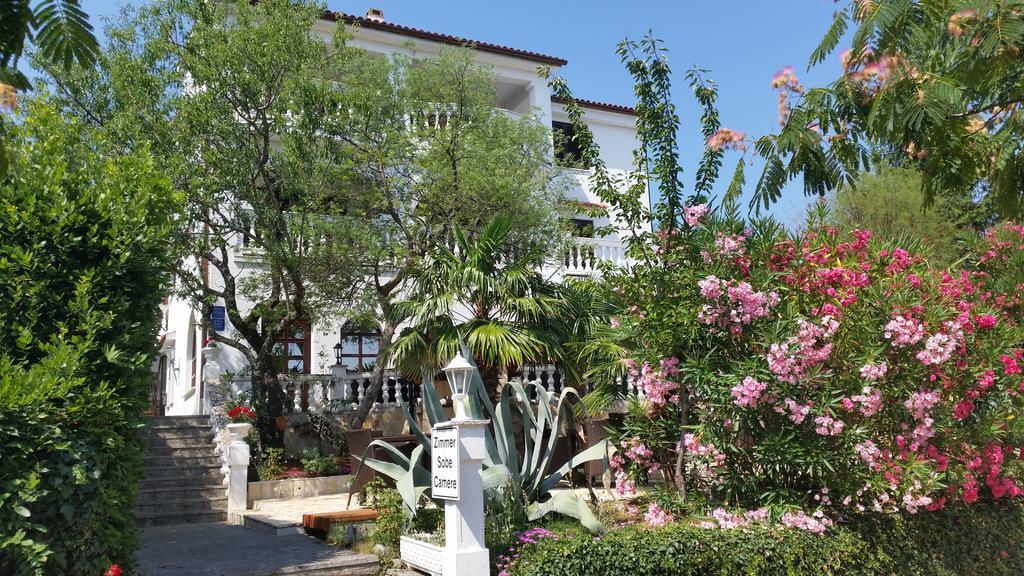 Guest House Villa Marlis Malinska Exteriér fotografie